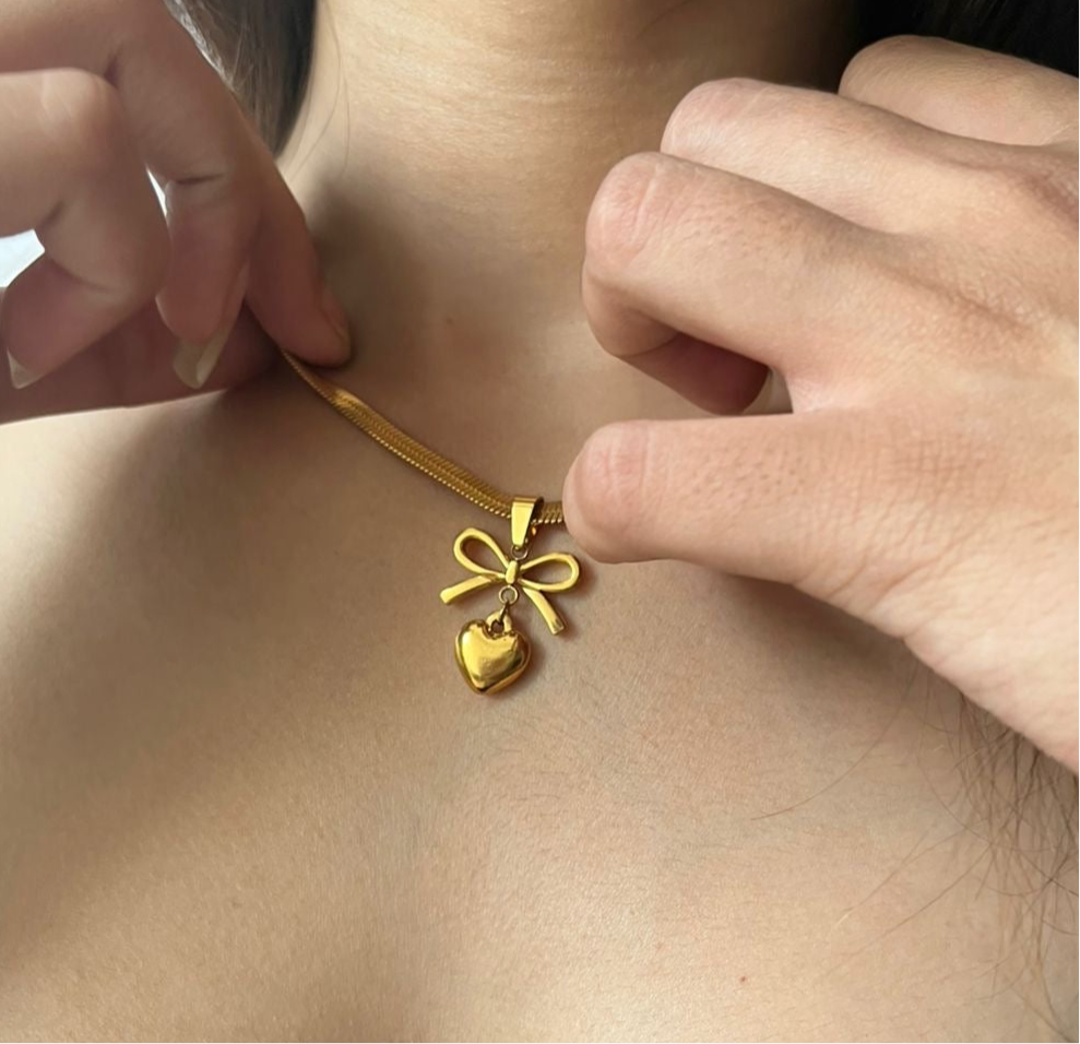 Bow & Heart Pendant
