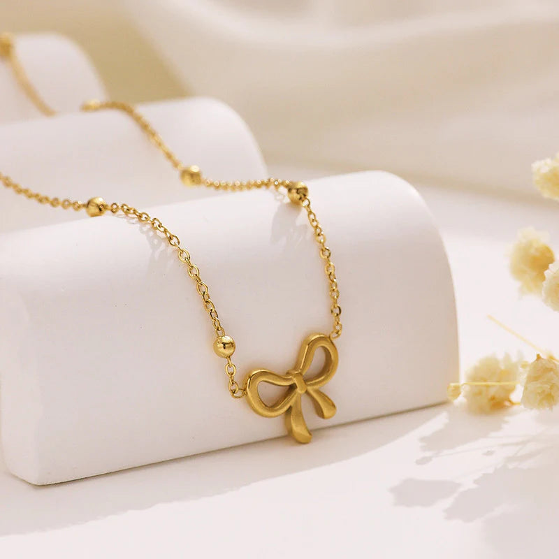 Minimal Bow Pendant
