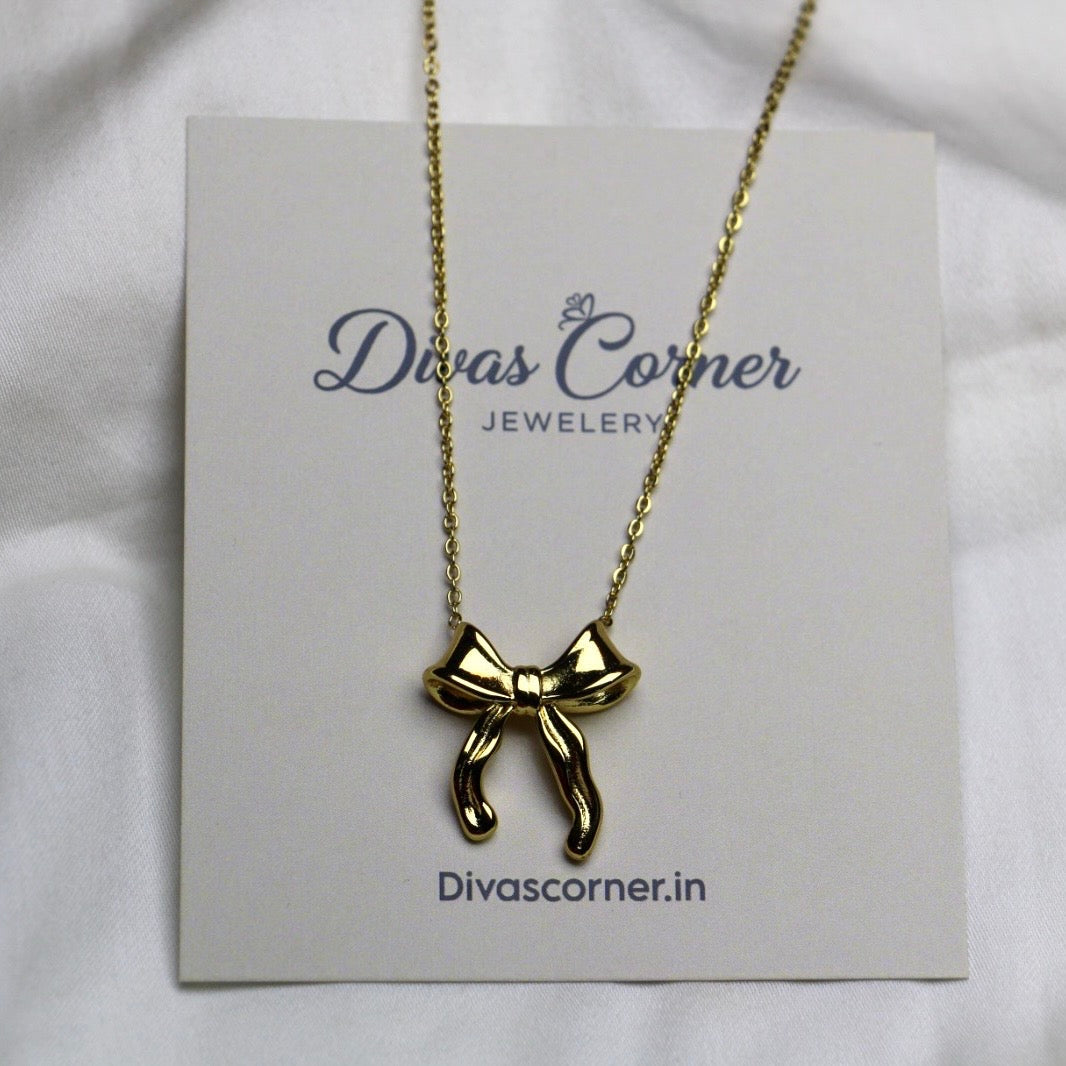 Bow Pendant