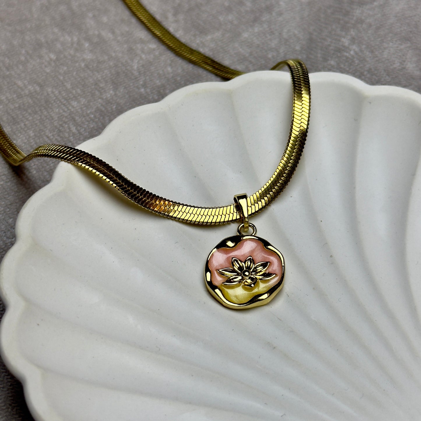 Girlie Flower Pendant