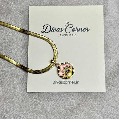 Girlie Flower Pendant