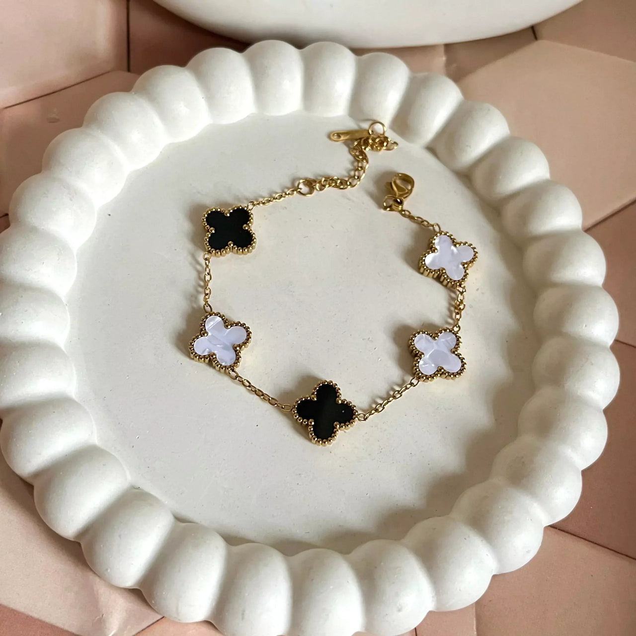 B&W Clover Bracelet