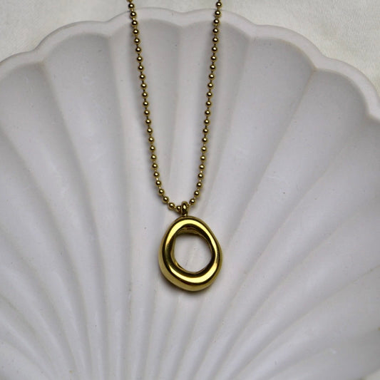 Ova-golden Pendat
