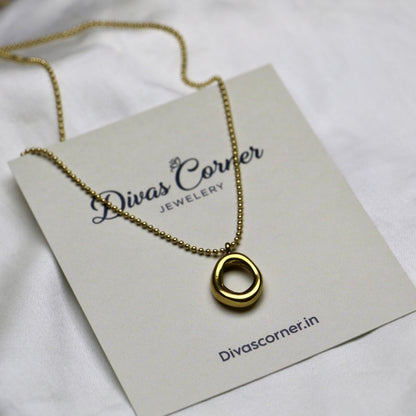 Ova-golden Pendat